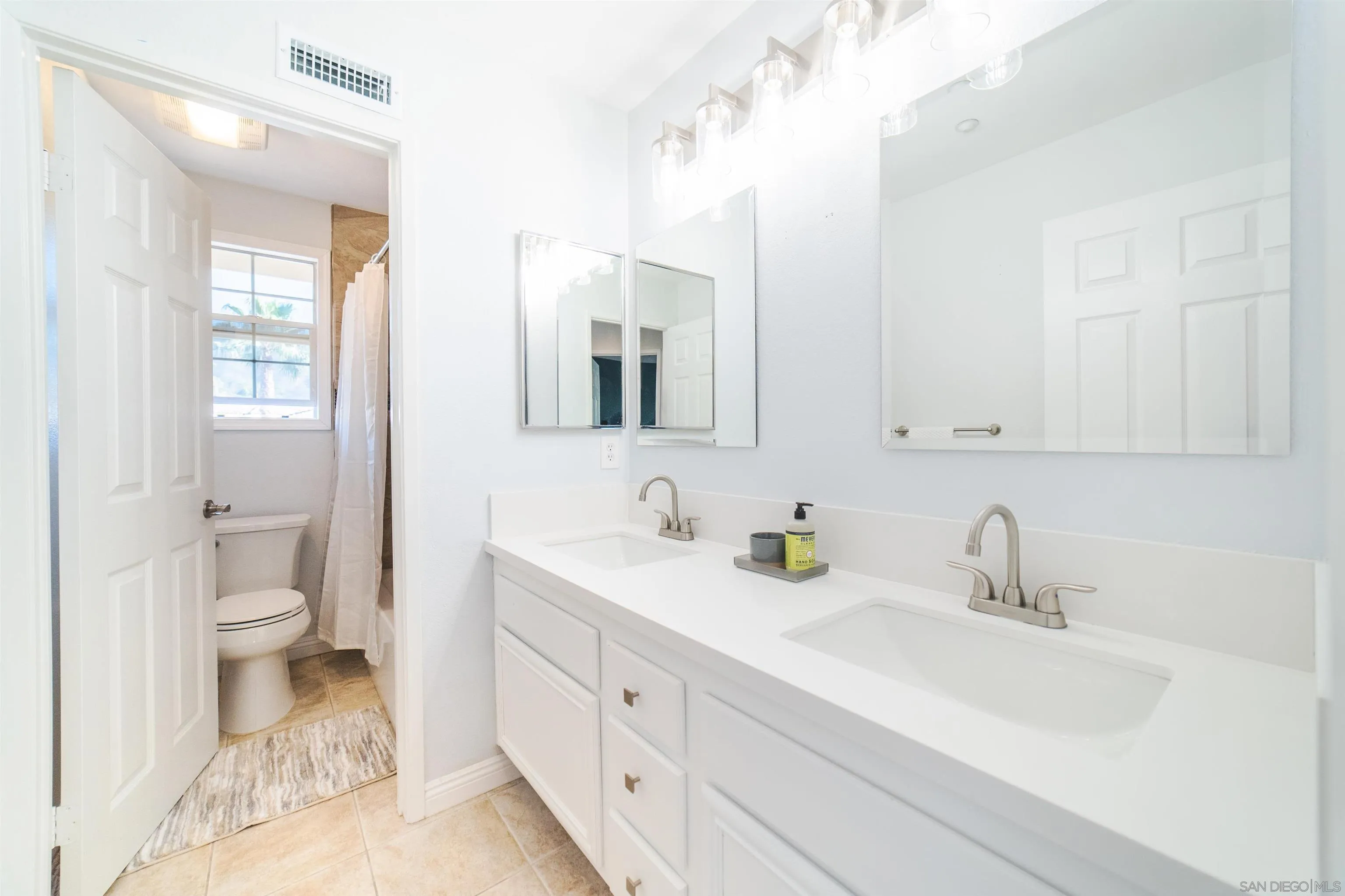 10035 Challenger Circle Spring Valley, CA 91978 - Photo 21 of 40 Gallery Image 21
