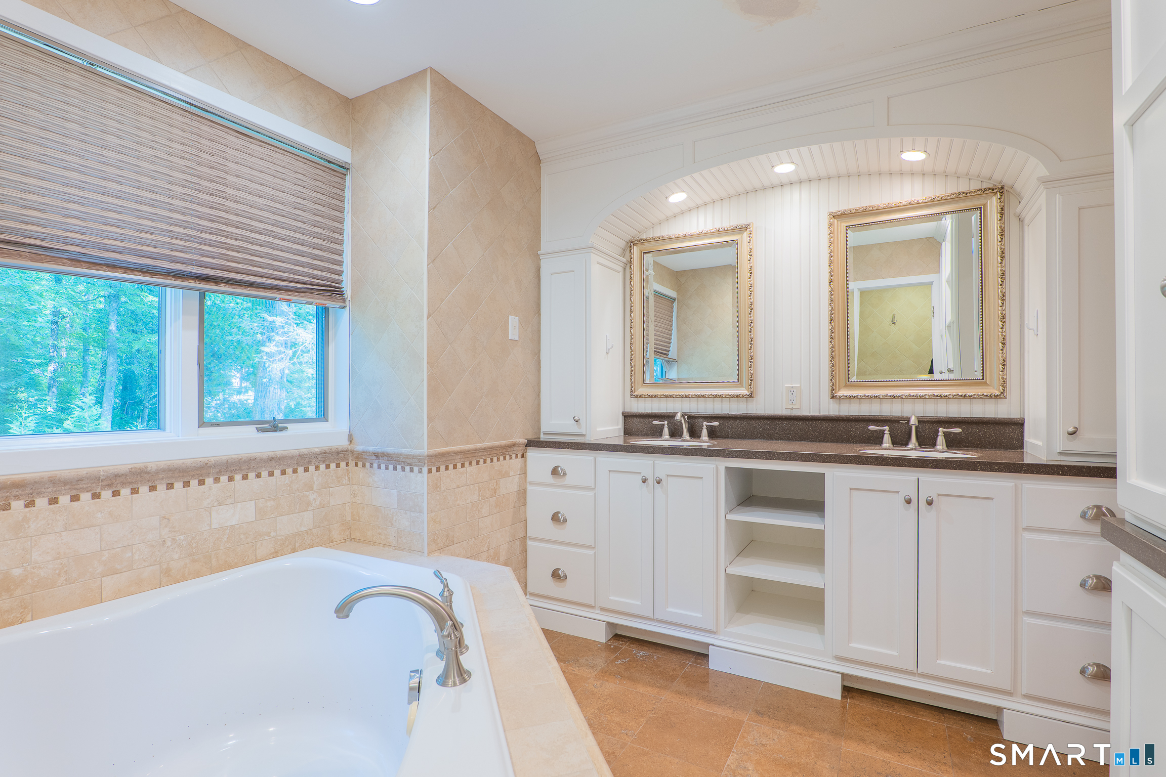 32 Horseshoe Ridge Road Newtown, CT 06482 - Photo 21 of 40