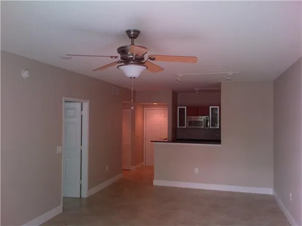 $2,300 | 625 Casa Loma Boulevard, Unit 307, Boynton Beach, FL 33435