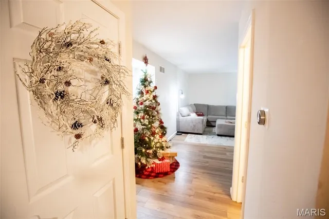 $455,000 | 260 Monroe Mill Drive, Ballwin, MO 63011