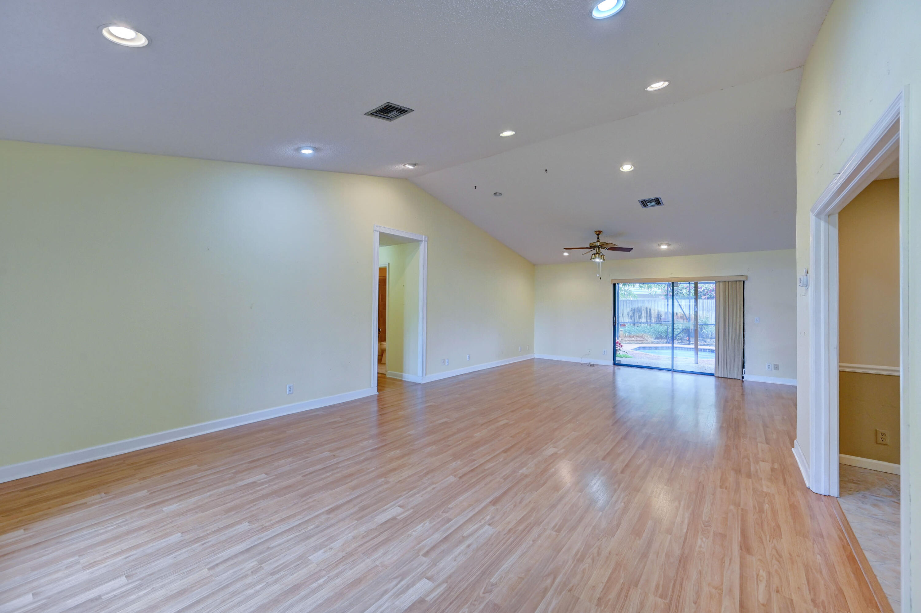 4519 Brandywine Drive Boca Raton, FL 33487 - Photo 3 of 25 Living room