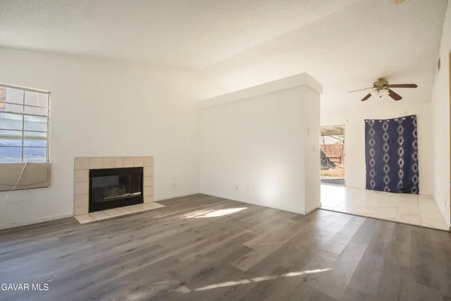 $359,900 | 43823 Tranquility Court, Lancaster, CA 93535