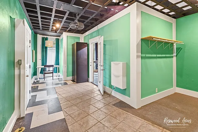 a view of an outdoor space