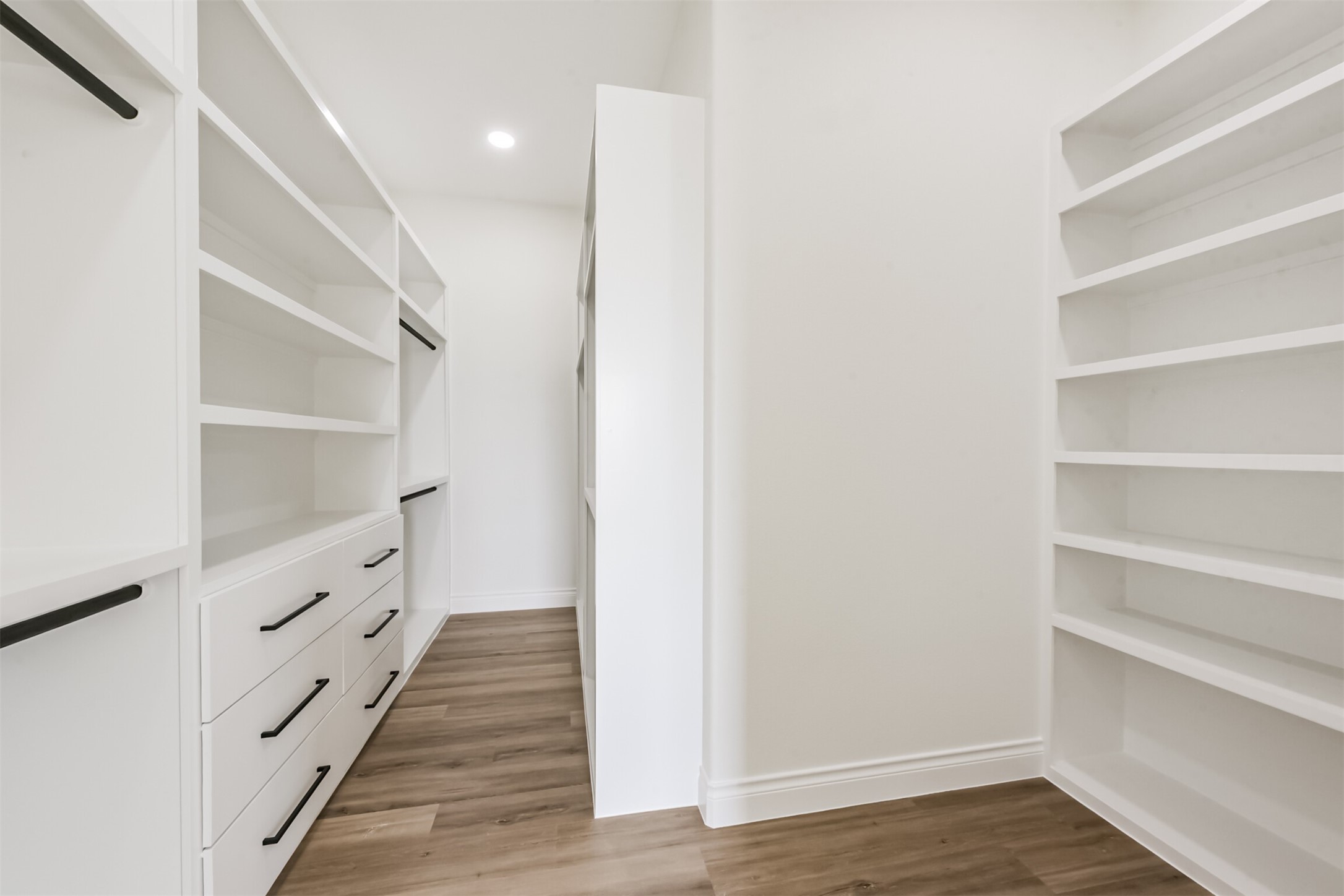 749 Wagon Wheel Trail Angleton, TX 77515 - Photo 12 of 21 Master closet