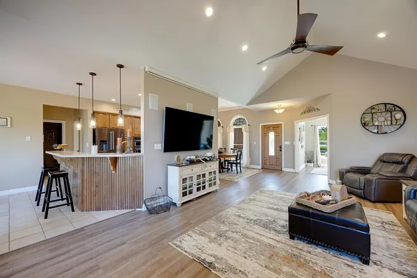 $650,000 | 5120 Country Hills Drive, Aurora, IN 47001