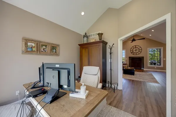 $650,000 | 5120 Country Hills Drive, Aurora, IN 47001