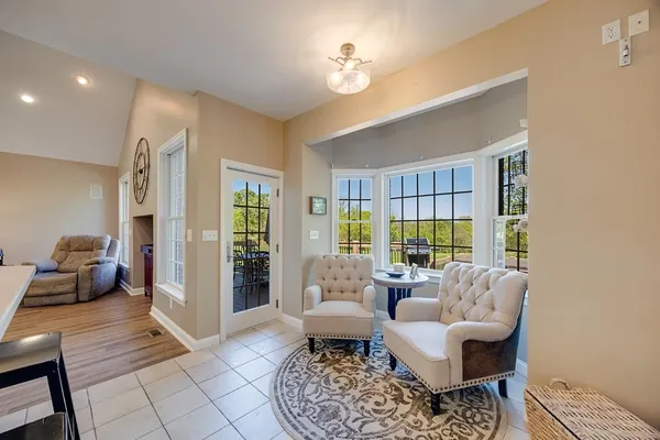 $650,000 | 5120 Country Hills Drive, Aurora, IN 47001