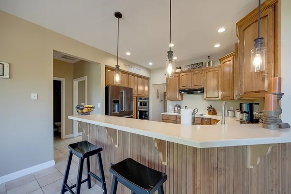 $650,000 | 5120 Country Hills Drive, Aurora, IN 47001