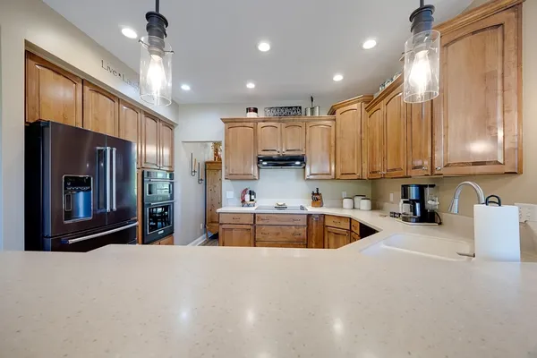 $650,000 | 5120 Country Hills Drive, Aurora, IN 47001