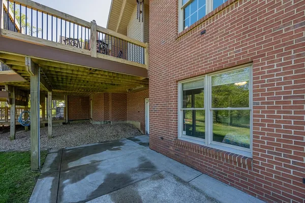$650,000 | 5120 Country Hills Drive, Aurora, IN 47001