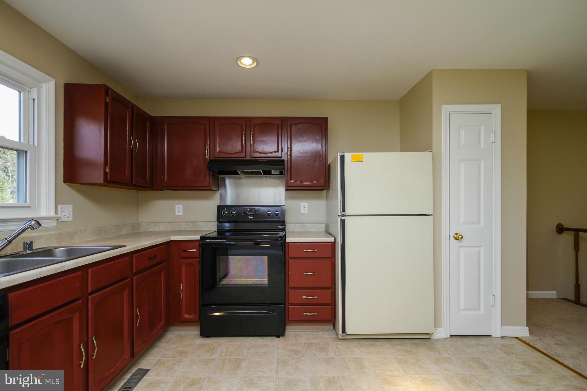 69 Wind Mill Road Conowingo, MD 21918 - Photo 3 of 25 Kitchen