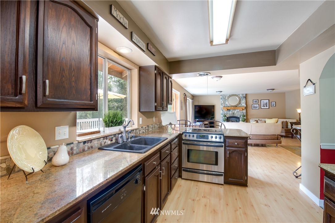 18015 Dubuque Road Snohomish, WA 98290 - Photo 12 of 24 Gallery Image 12