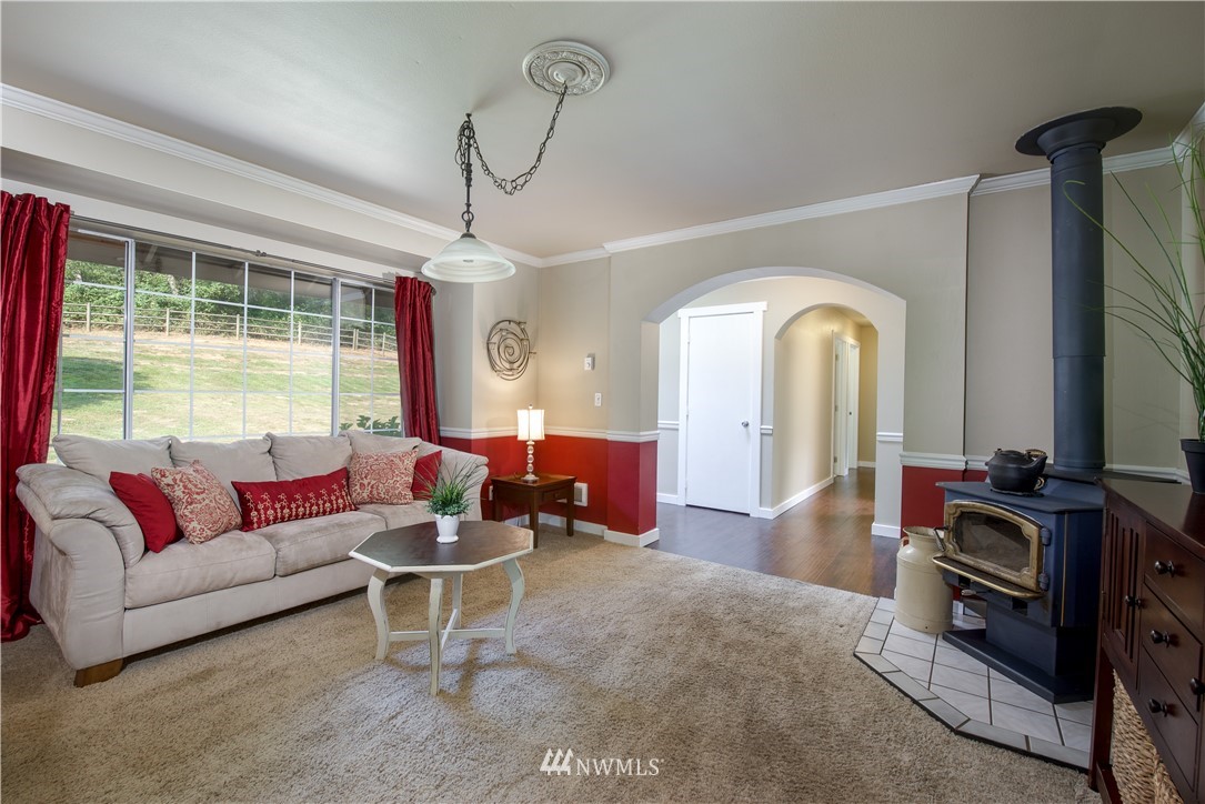 18015 Dubuque Road Snohomish, WA 98290 - Photo 5 of 24 Gallery Image 5