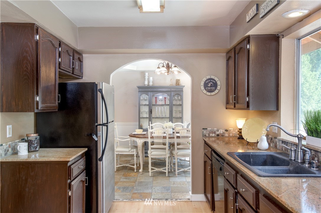 18015 Dubuque Road Snohomish, WA 98290 - Photo 7 of 24 Gallery Image 7