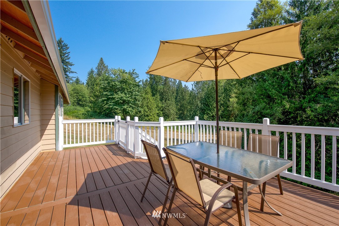 18015 Dubuque Road Snohomish, WA 98290 - Photo 9 of 24 Gallery Image 9