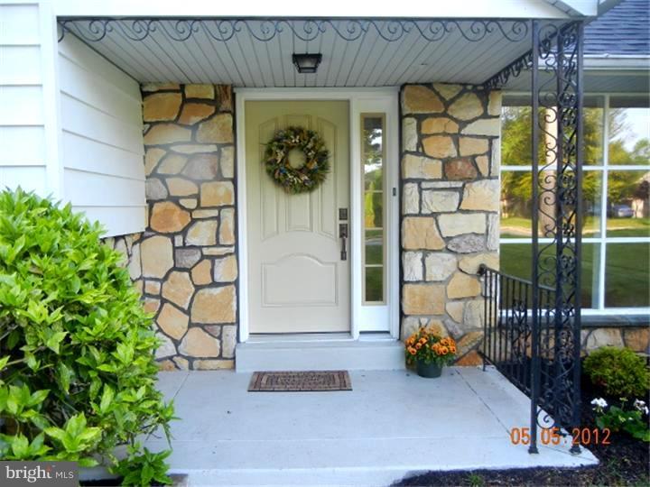 670 Beatty Road Springfield, PA 19064 - Photo 3 of 25 View from Front Door