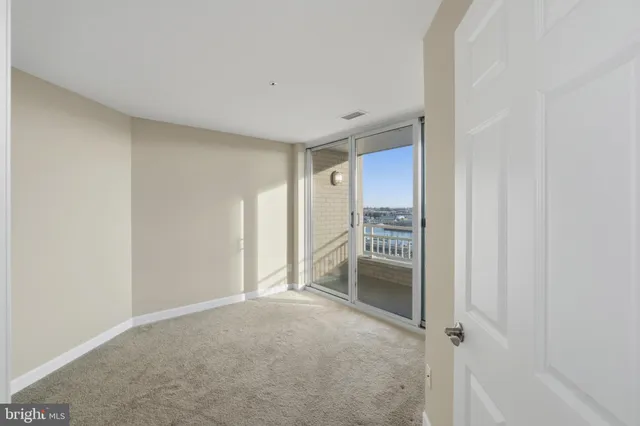 $295,000 | 100 Harborview Drive, Unit 814, Baltimore, MD 21230