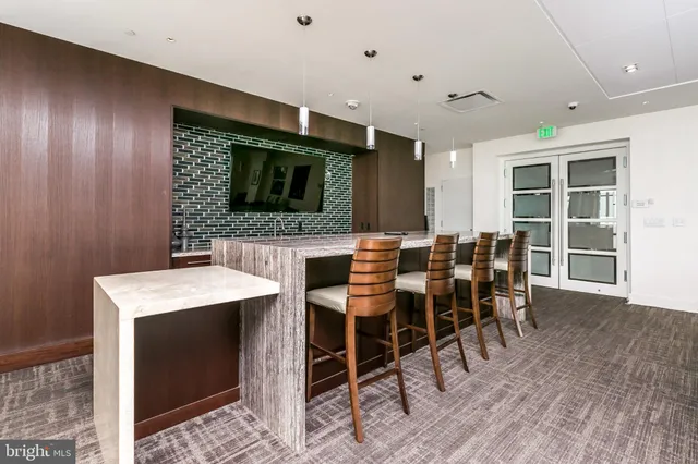 $295,000 | 100 Harborview Drive, Unit 814, Baltimore, MD 21230