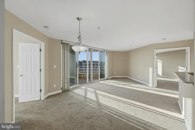 $295,000 | 100 Harborview Drive, Unit 814, Baltimore, MD 21230