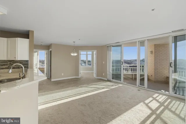 $295,000 | 100 Harborview Drive, Unit 814, Baltimore, MD 21230