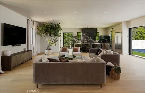 $2,795,500 | 15719 Hartsook Street, Encino, CA 91436