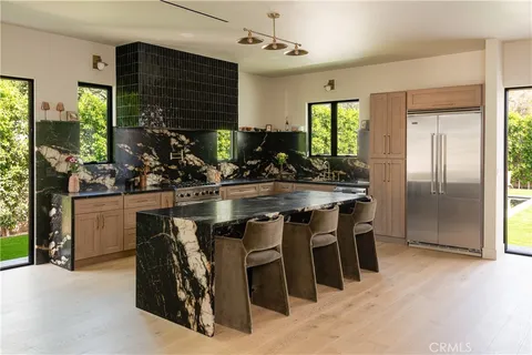 $2,795,500 | 15719 Hartsook Street, Encino, CA 91436