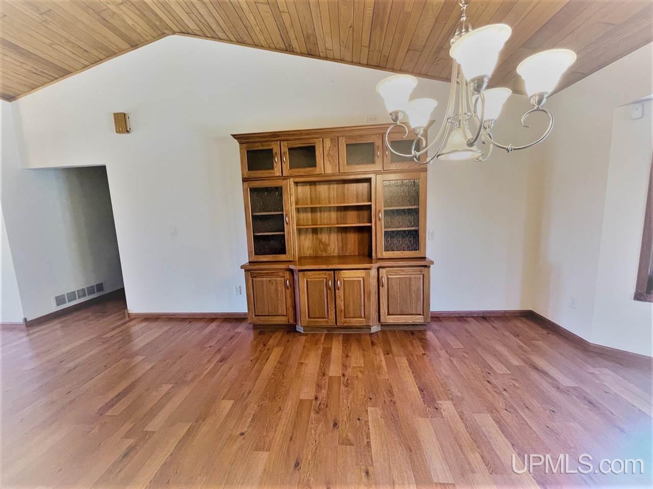 N637 Co Road Menominee, MI 49858 - Photo 7 of 42