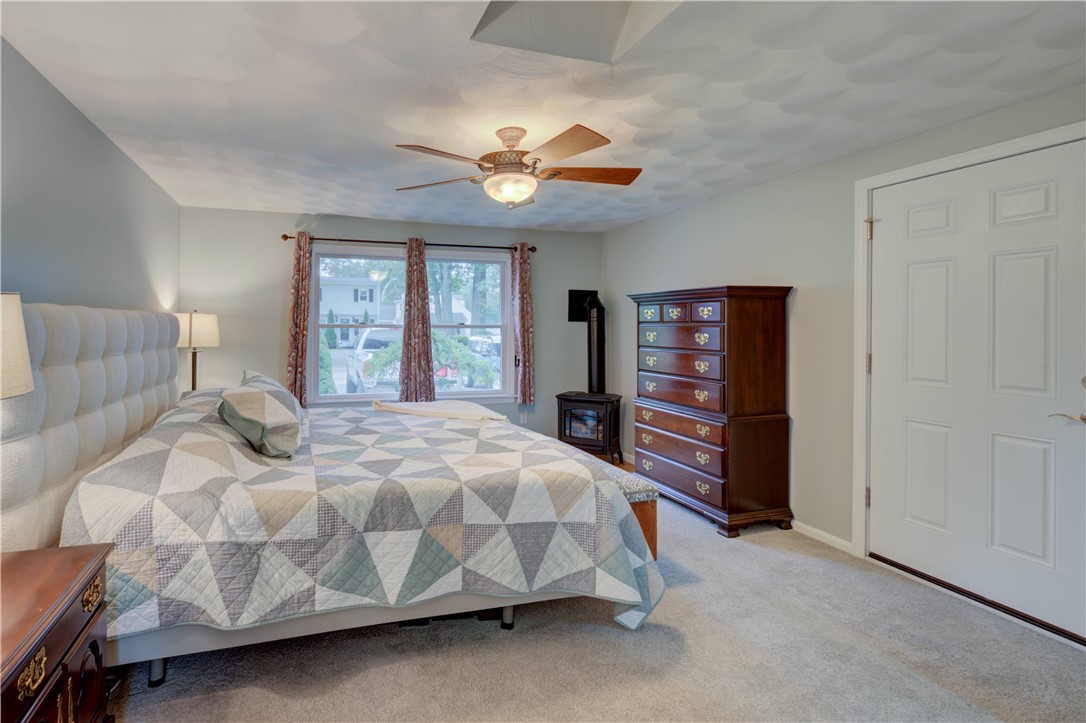 7 Cosett Road Warwick, RI 02886 - Photo 11 of 29 Primary Bedroom