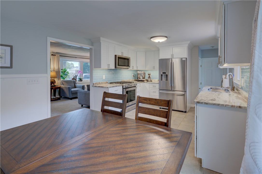 7 Cosett Road Warwick, RI 02886 - Photo 10 of 29 Kitchen