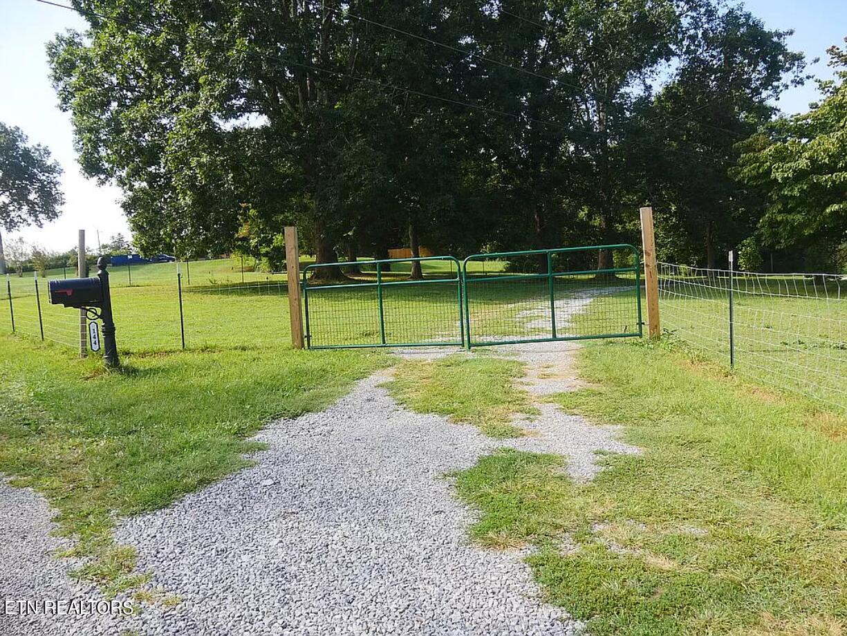 144 Sewell Road Philadelphia, TN 37846 - Photo 2 of 35 2