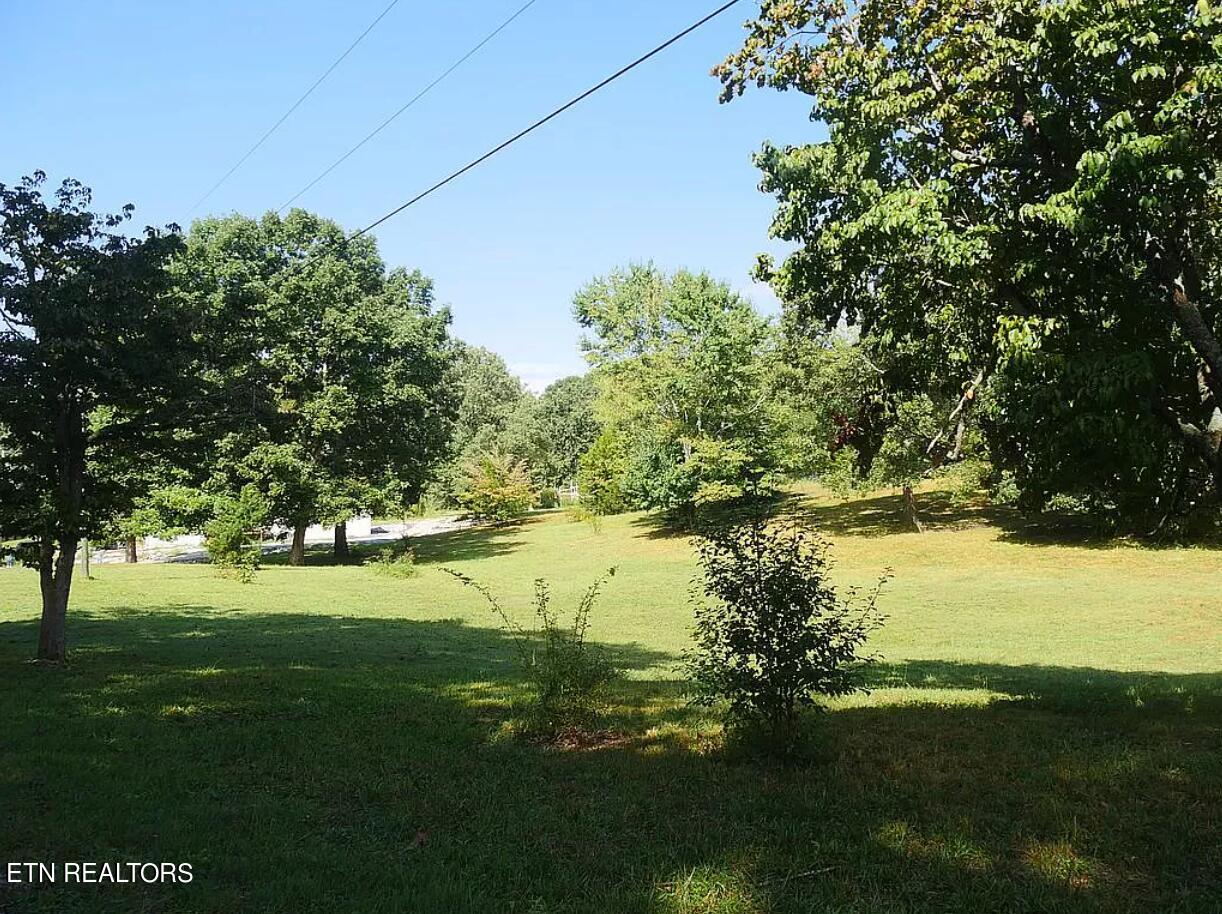 144 Sewell Road Philadelphia, TN 37846 - Photo 3 of 35 3