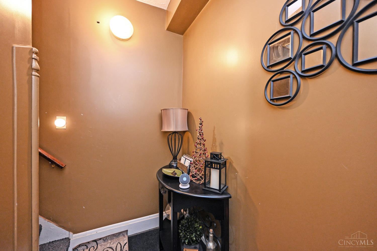 1520 William Howard Taft Road Cincinnati, OH 45206 - Photo 3 of 43