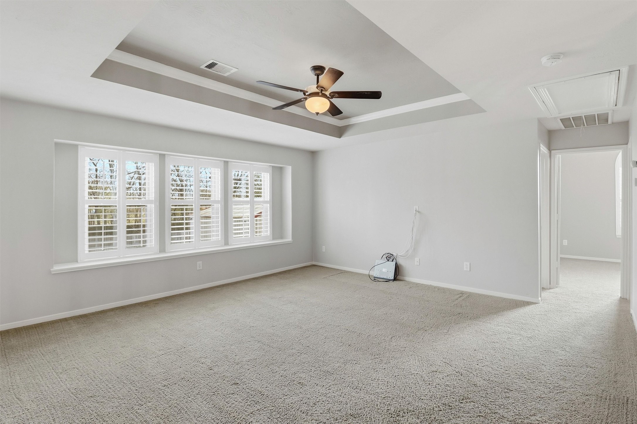 3602 River Bend Drive Rosenberg, TX 77471 - Photo 36 of 49 an empty room with ceiling fan and window