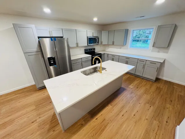 $299,500 | 158 West Spring Avenue, Whitwell, TN 37397