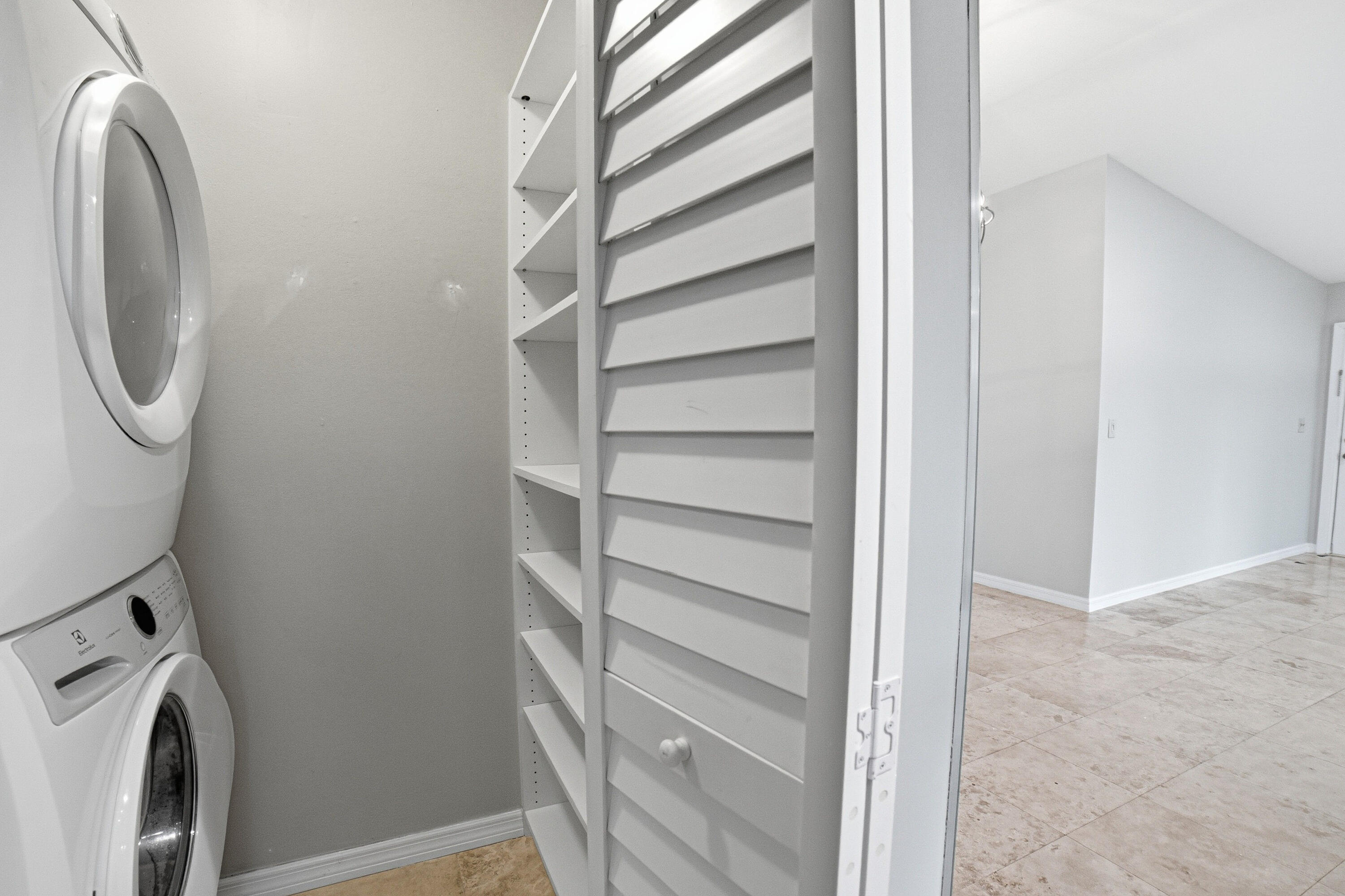 11600 Timbers Way, Unit 37A Boca Raton, FL 33428 - Photo 11 of 34 Laundry