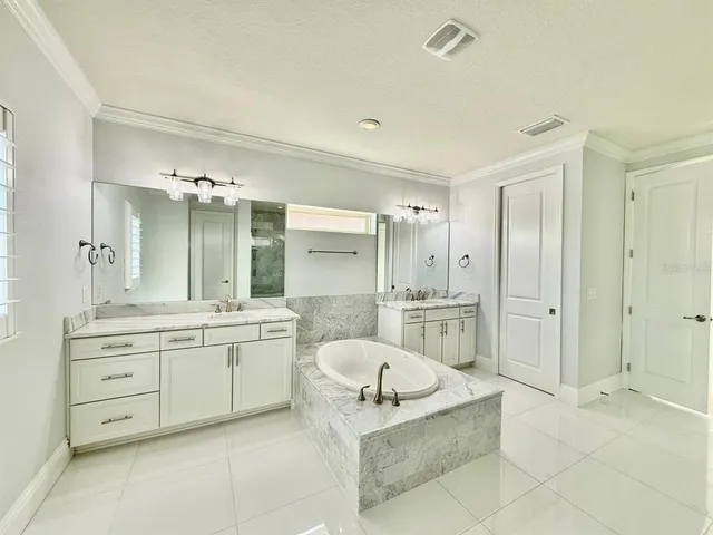 $3,995 | 18824 Birchwood Groves Drive, Lutz, FL 33558