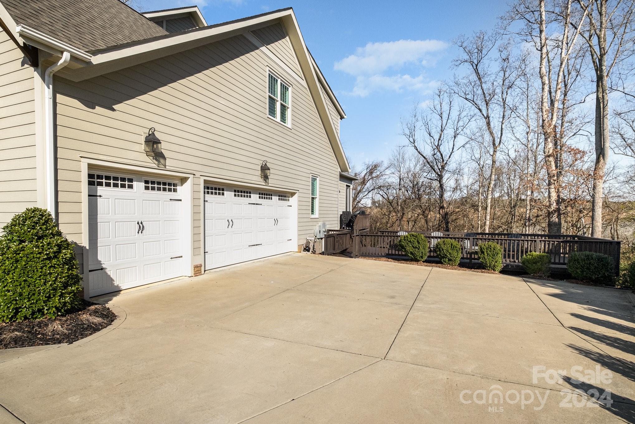 2289 Tatton Hall Road Fort Mill, SC 29715 - Photo 37 of 48 a view of a house with a outdoor space