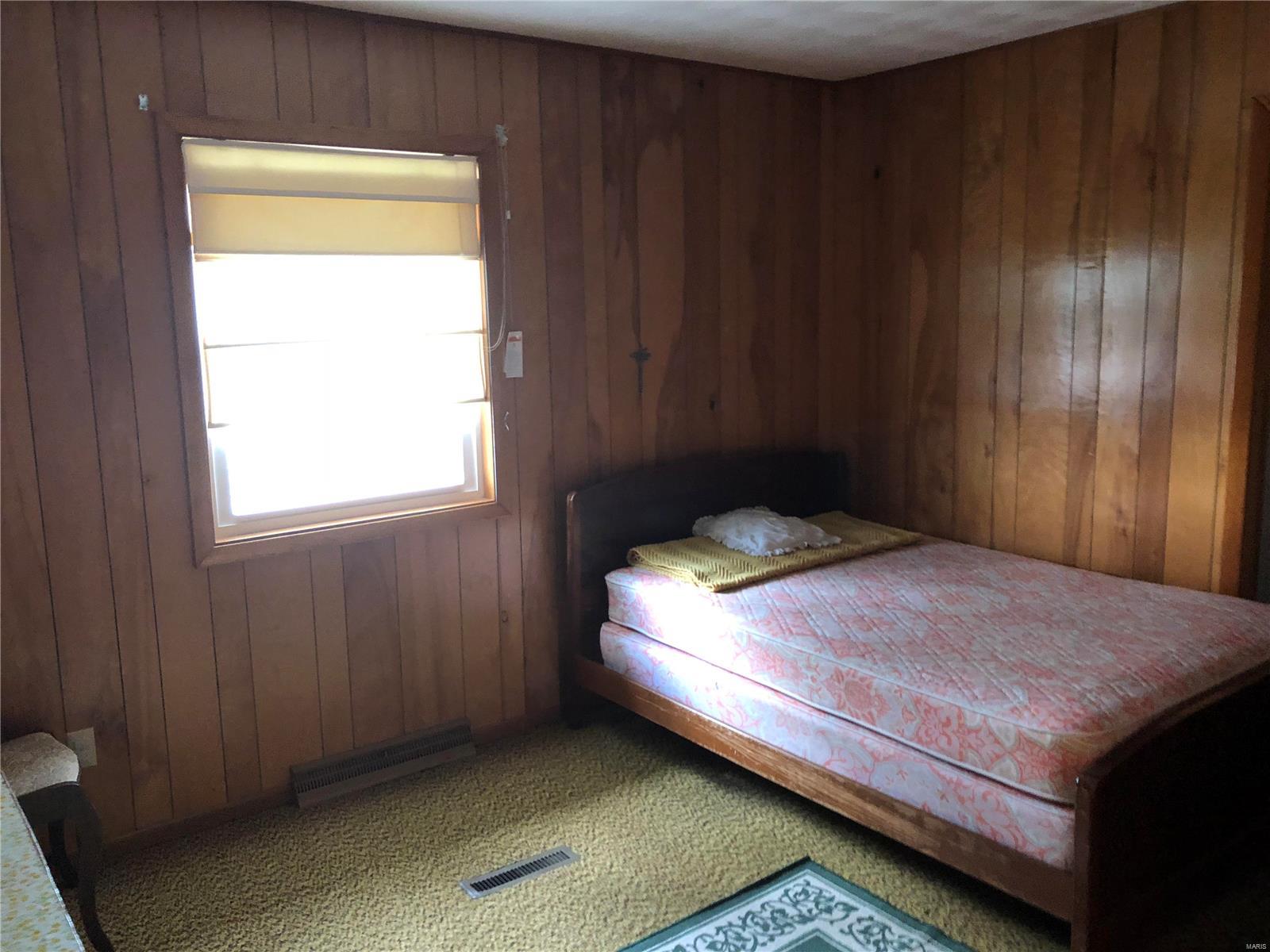 10411 Shattuc Road Centralia, IL 62801 - Photo 3 of 8