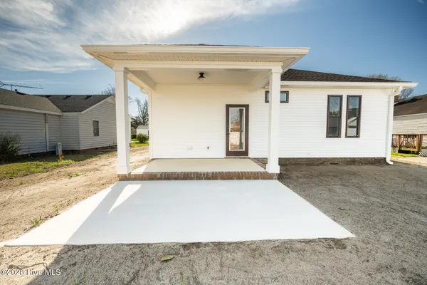 $289,900 | 241 Woodland Circle, Hertford, NC 27944