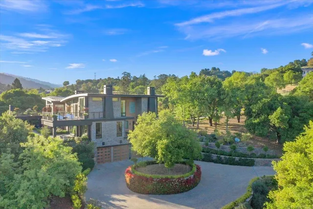 $18,950,000 | 20078 Goetting Court, Saratoga, CA 95070