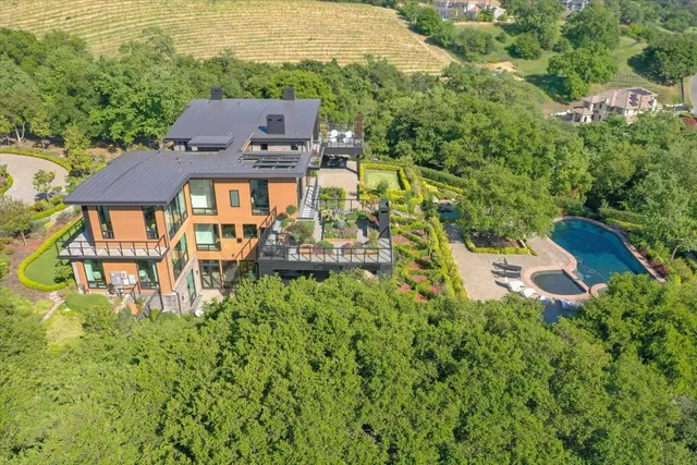 $18,950,000 | 20078 Goetting Court, Saratoga, CA 95070