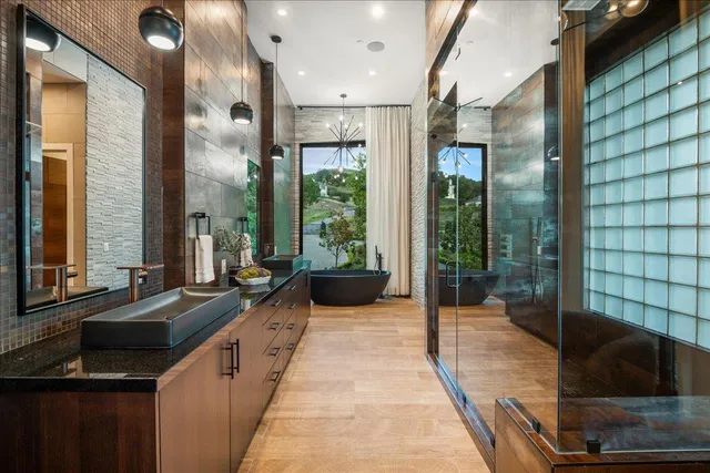 $18,950,000 | 20078 Goetting Court, Saratoga, CA 95070