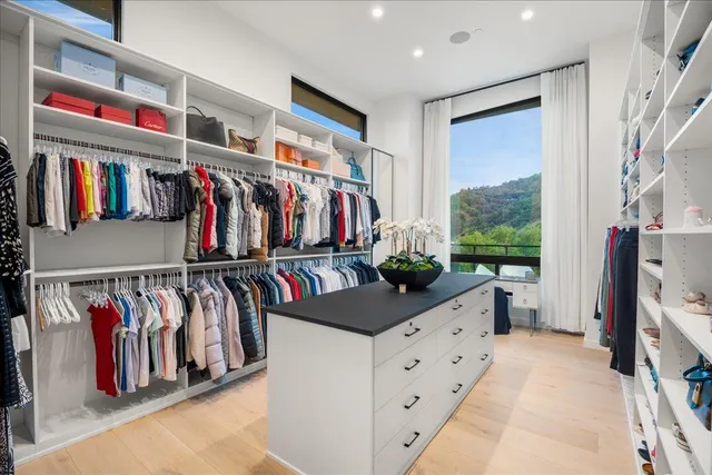 $18,950,000 | 20078 Goetting Court, Saratoga, CA 95070