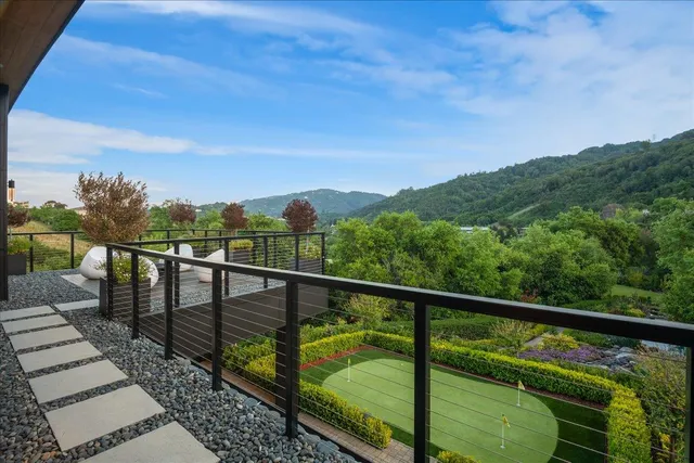 $18,950,000 | 20078 Goetting Court, Saratoga, CA 95070