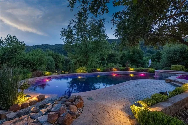 $18,950,000 | 20078 Goetting Court, Saratoga, CA 95070