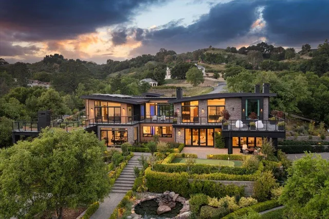 $18,950,000 | 20078 Goetting Court, Saratoga, CA 95070