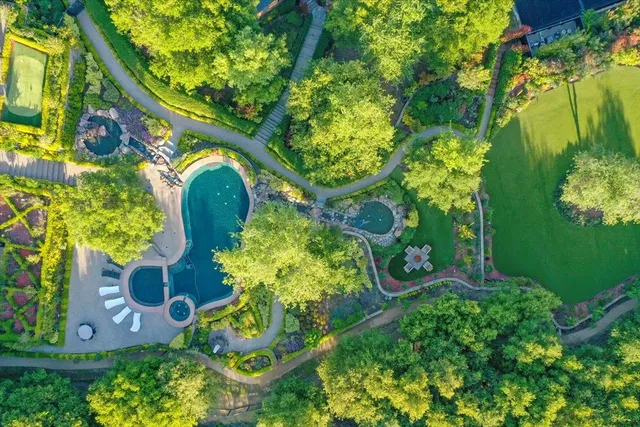a view of a lake with houses