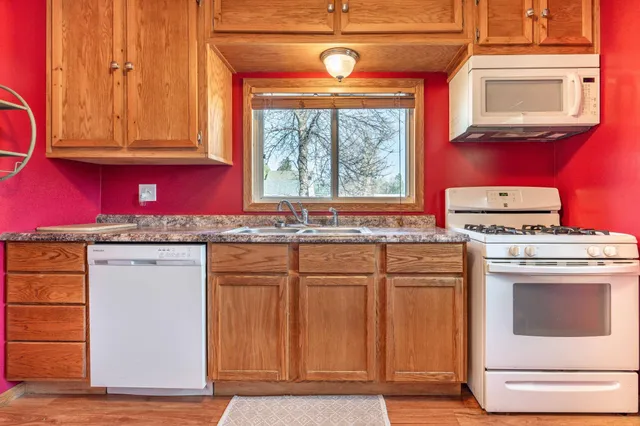 $155,000 | 1024 Stearns Street, Crookston, MN 56716