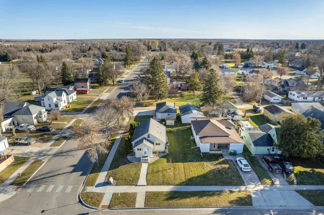 $155,000 | 1024 Stearns Street, Crookston, MN 56716