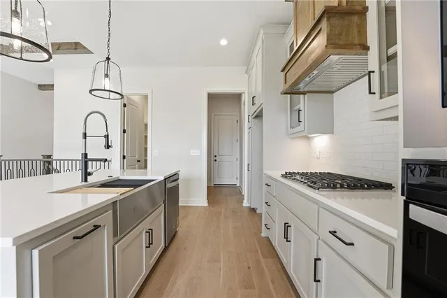 $675,000 | 2717 Southwest 12 Street, Lee's Summit, MO 64081